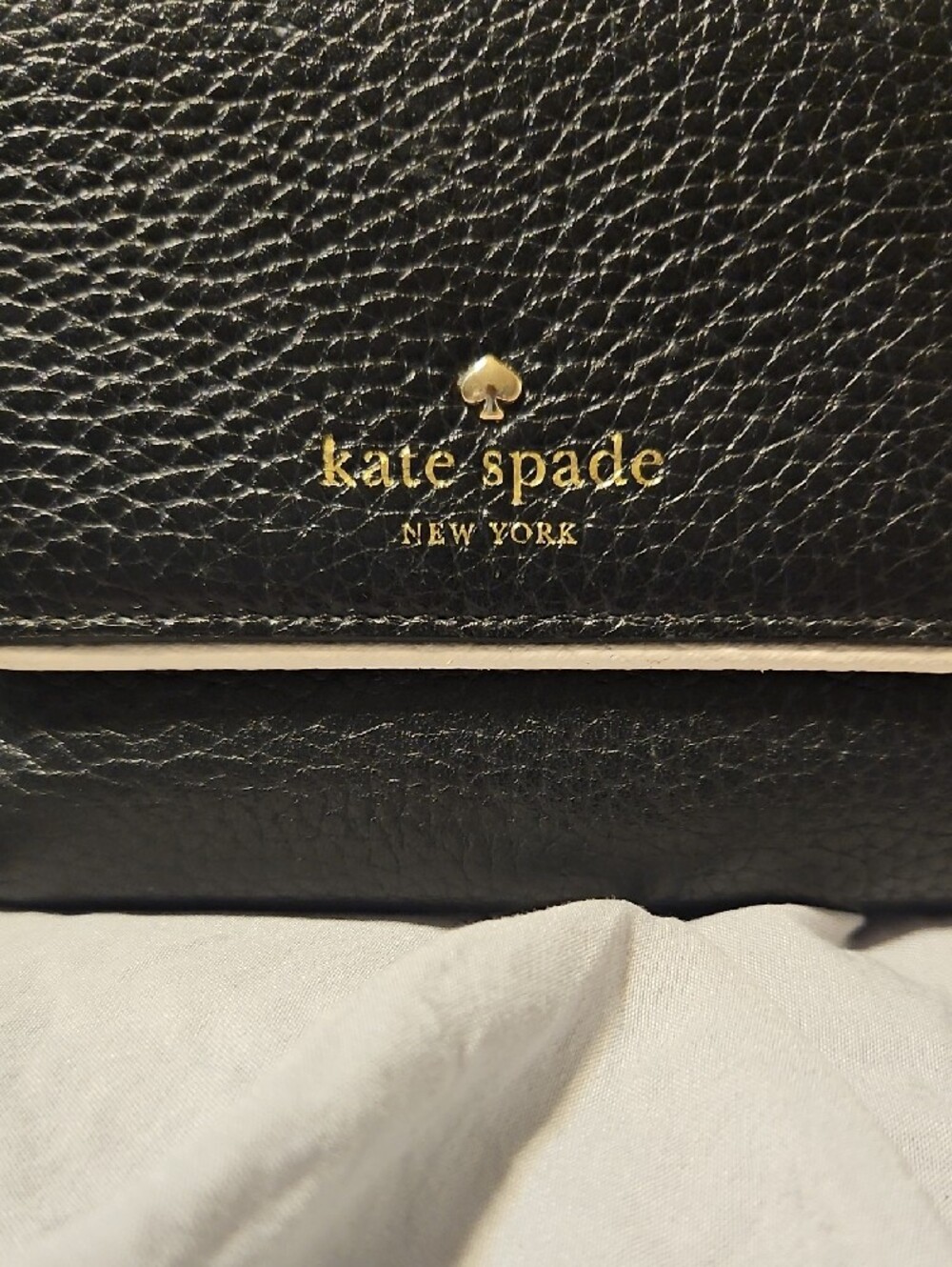 kate spade Black Leather Wallet with Cream Trim and Gold Logo - Picture 6 of 7